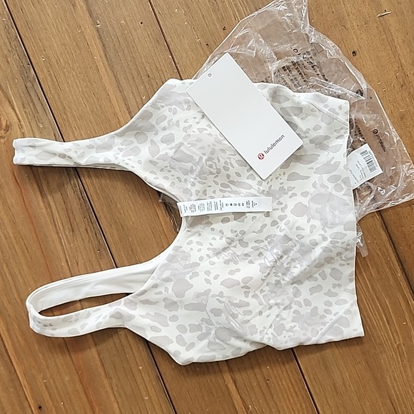 Lululemon Align Tank - Picture 2 of 8